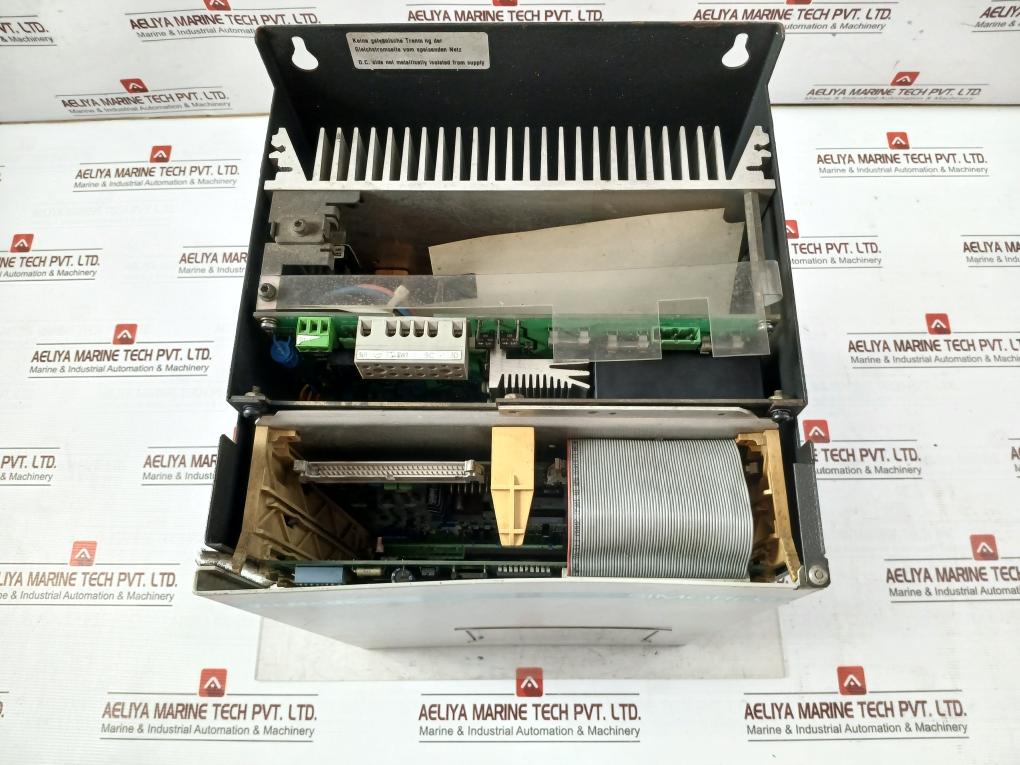 Siemens 6Ra 2325-6Dv61-0 Compact Converter 3Ac 400V 49A 50-60Hz