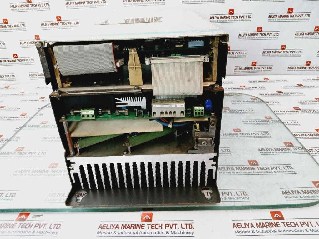 Siemens 6Ra 2381-6Dv61-0 Simoreg Compact Converter 400V 328A 50/60Hz