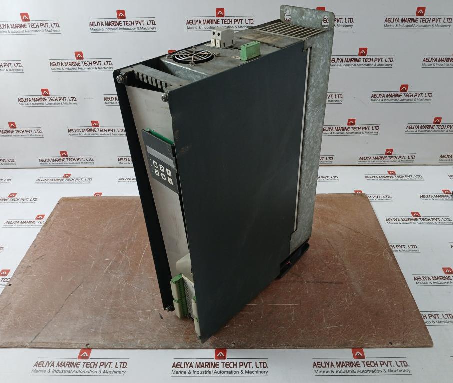 Siemens 6Se4220-1Ga20 Simovert P Inverter Drive 530Vdc 23A 3Ac 0-350V 500 Hz