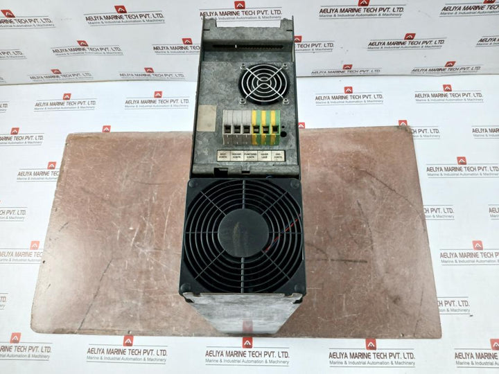 Siemens 6Se4220-1Ga20 Simovert P Inverter Drive 530Vdc 23A 3Ac 0-350V 500 Hz