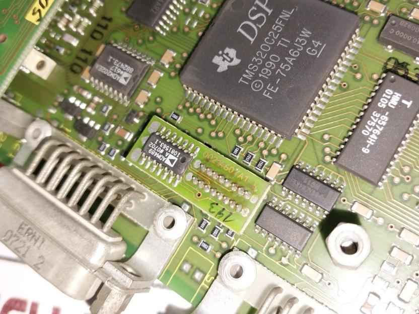 Siemens 6Se4220-1Ga20 Simovert P Inverter Drive Rev: B 3Ac 0-350V Dc530V 23A