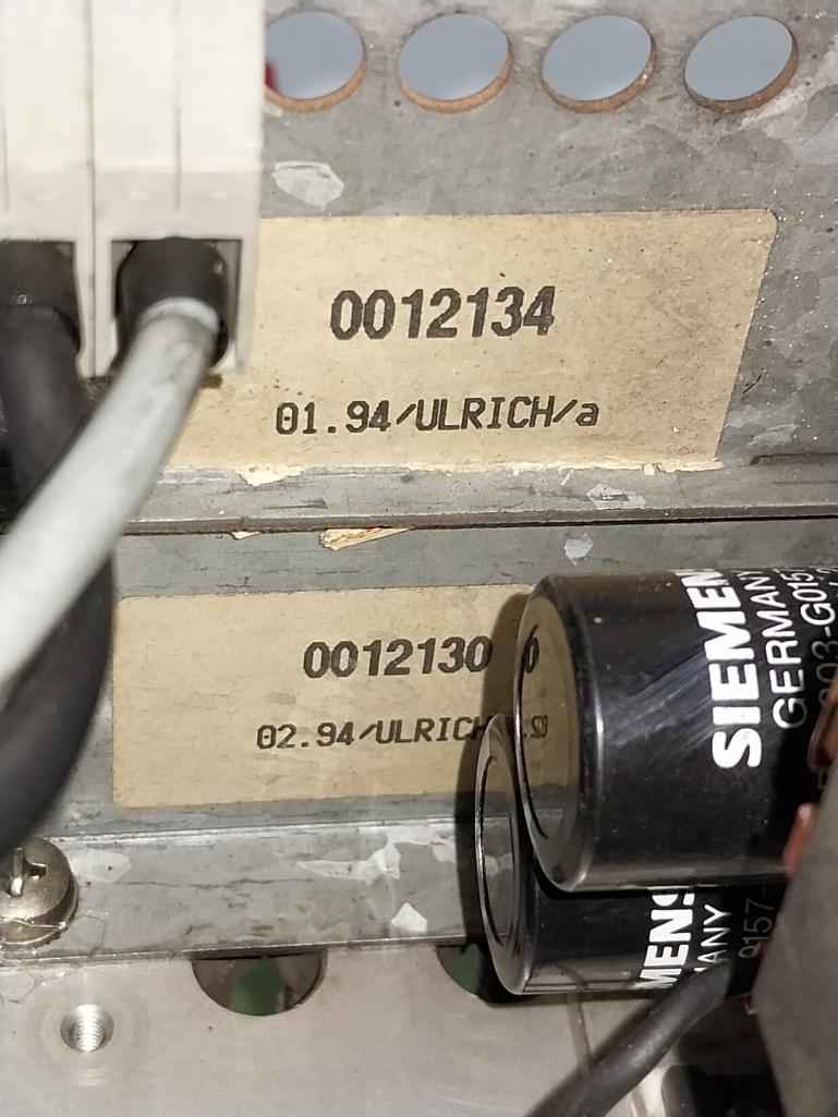 Siemens 6Se4220-1Ga20 Simovert P Inverter Drive Rev: B 3Ac 0-350V Dc530V 23A