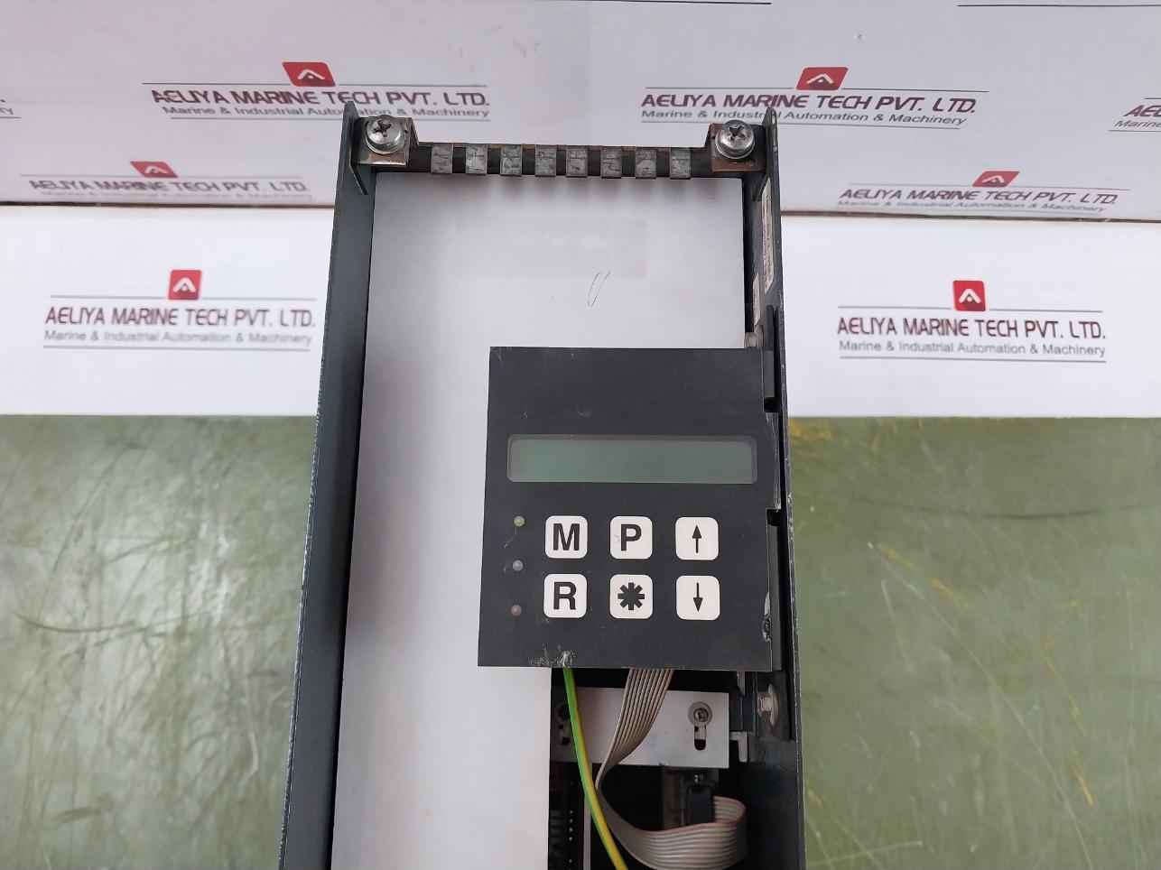 Siemens 6Se4220-1Ga20 Simovert P Inverter Drive Rev: B 3Ac 0-350V Dc530V 23A