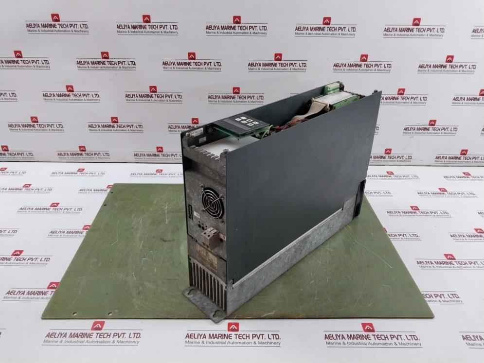 Siemens 6Se4220-1Ga20 Simovert P Inverter Drive Rev: B 3Ac 0-350V Dc530V 23A