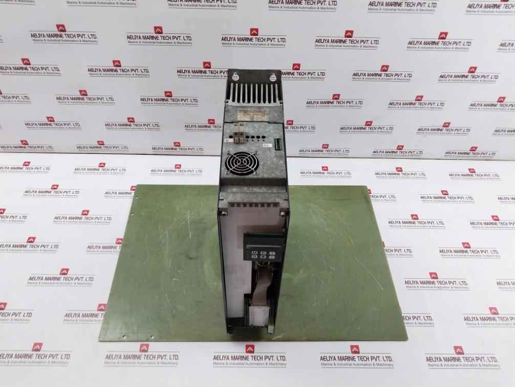 Siemens 6Se4220-1Ga20 Simovert P Inverter Drive Rev: B 3Ac 0-350V Dc530V 23A
