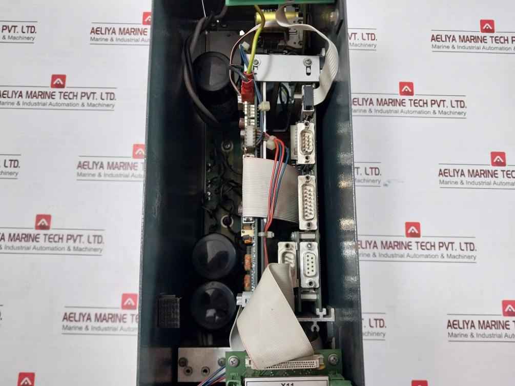 Siemens 6Se4220-1Ga20 Simovert P Inverter Drive Rev: B Dc530V 23A 3Ac 0-350V