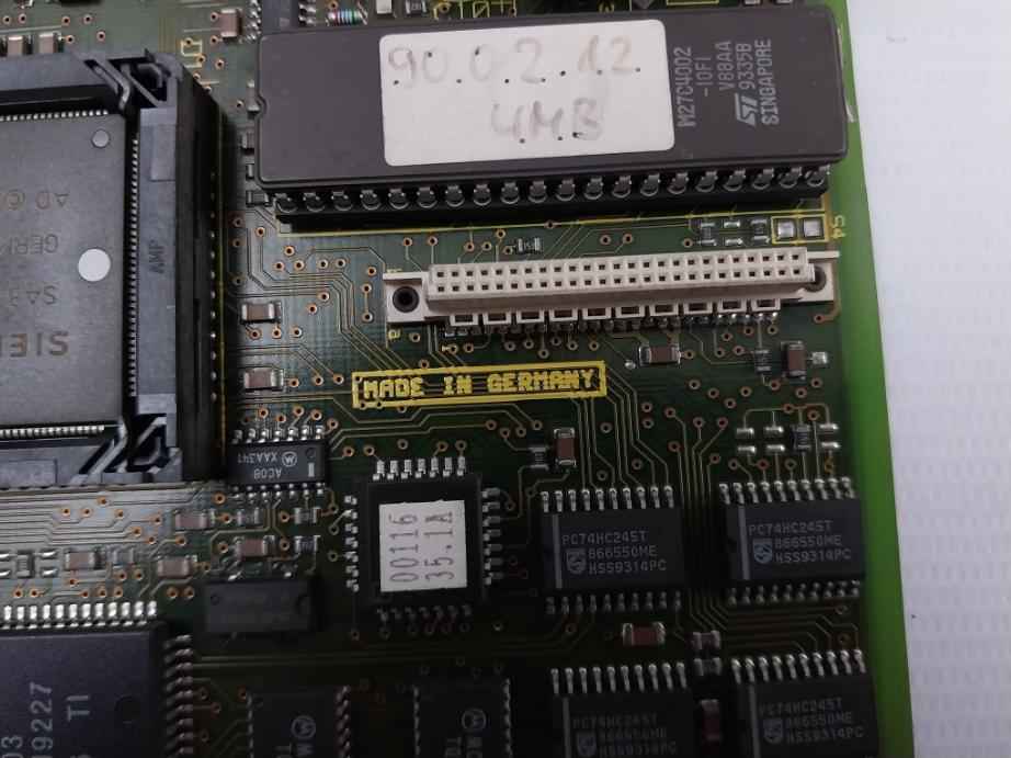 Siemens 6Se4220-1Ga20 Simovert P Inverter Drive Rev: B Dc530V 23A 3Ac 0-350V