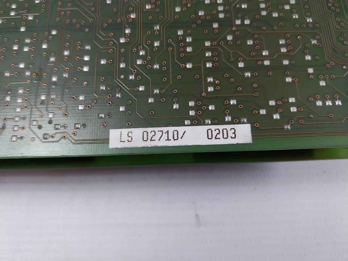 Siemens 6Se4220-1Ga20 Simovert P Inverter Drive Rev: B Dc530V 23A 3Ac 0-350V