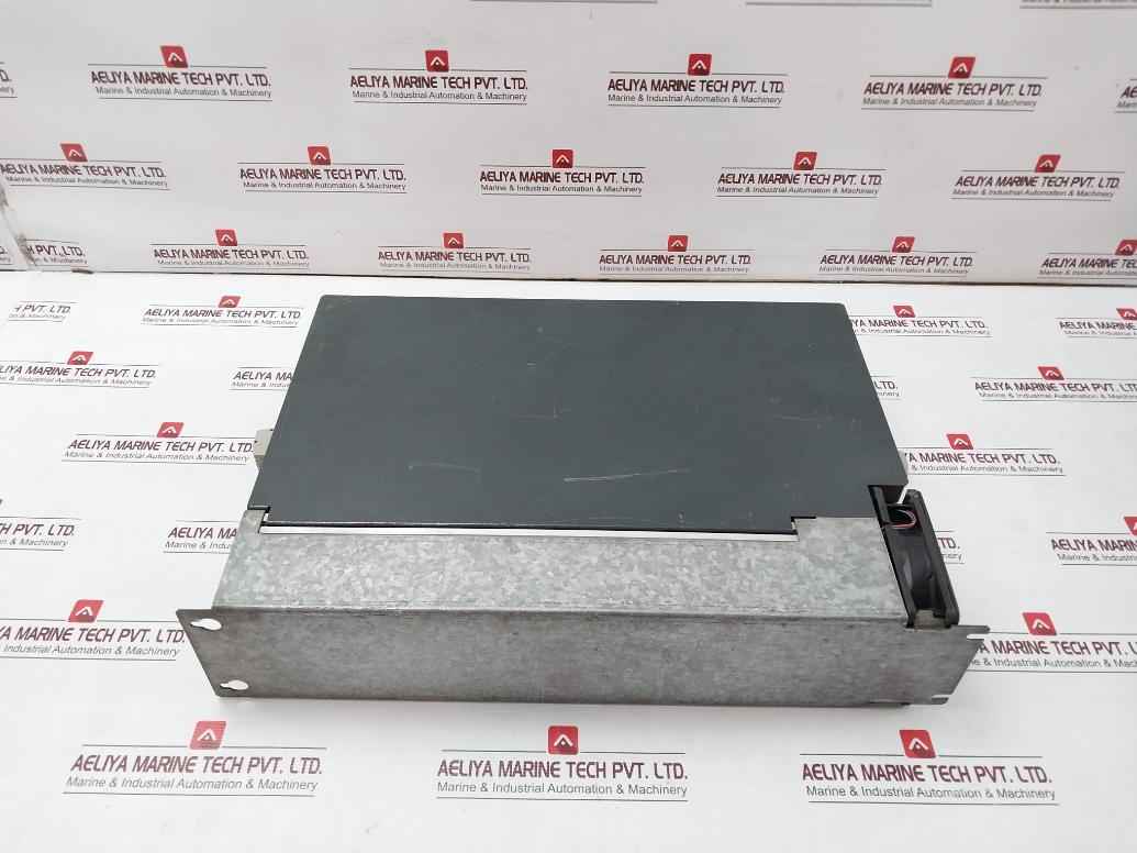 Siemens 6Se4220-1Ga20 Simovert P Inverter Drive Rev: B Dc530V 23A 3Ac 0-350V