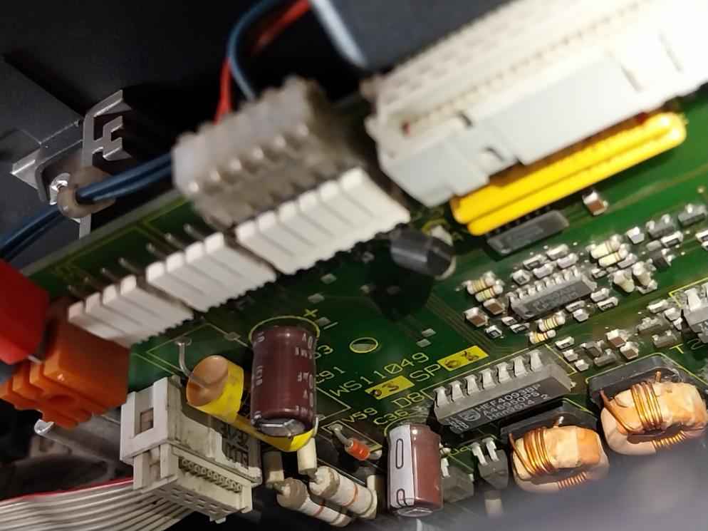 Siemens 6Se4230-1Ga20 Simovert P Power Conversion Module Ea Bf-11043 Rev: C 39A