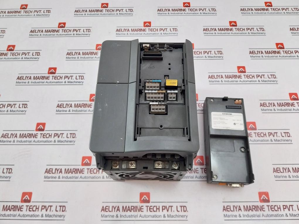 Siemens 6Se6420-2Ad24-0Ba1 Inverter Drive 380-480V 13.6A 47-63Hz