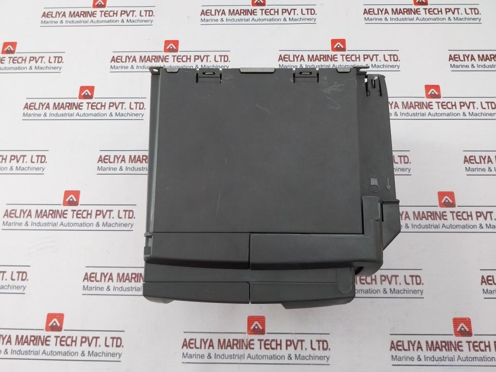 Siemens 6Se6420-2Ad24-0Ba1 Inverter Drive 380-480V 13.6A 47-63Hz