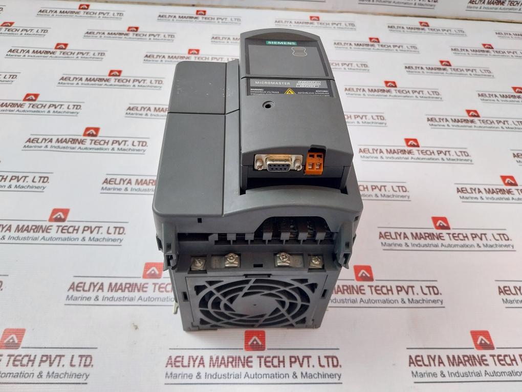 Siemens 6Se6420-2Ad24-0Ba1 Micromaster 10.2A 0-650Hz