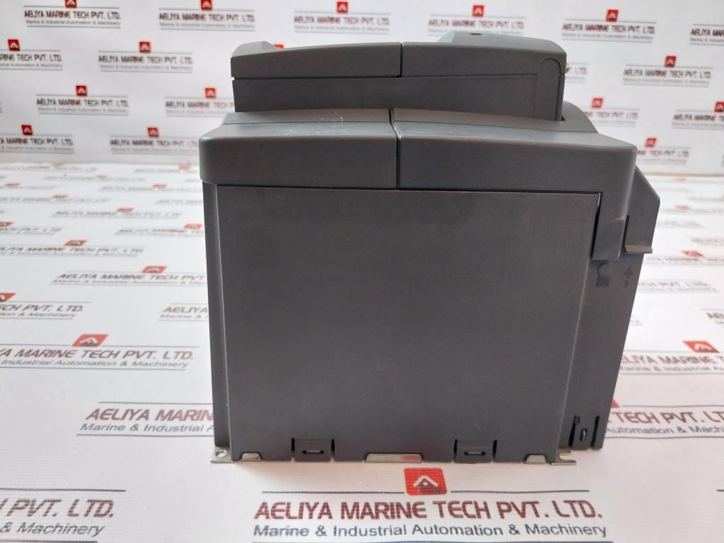 Siemens 6Se6420-2Ad24-0Ba1 Micromaster 10.2A 0-650Hz