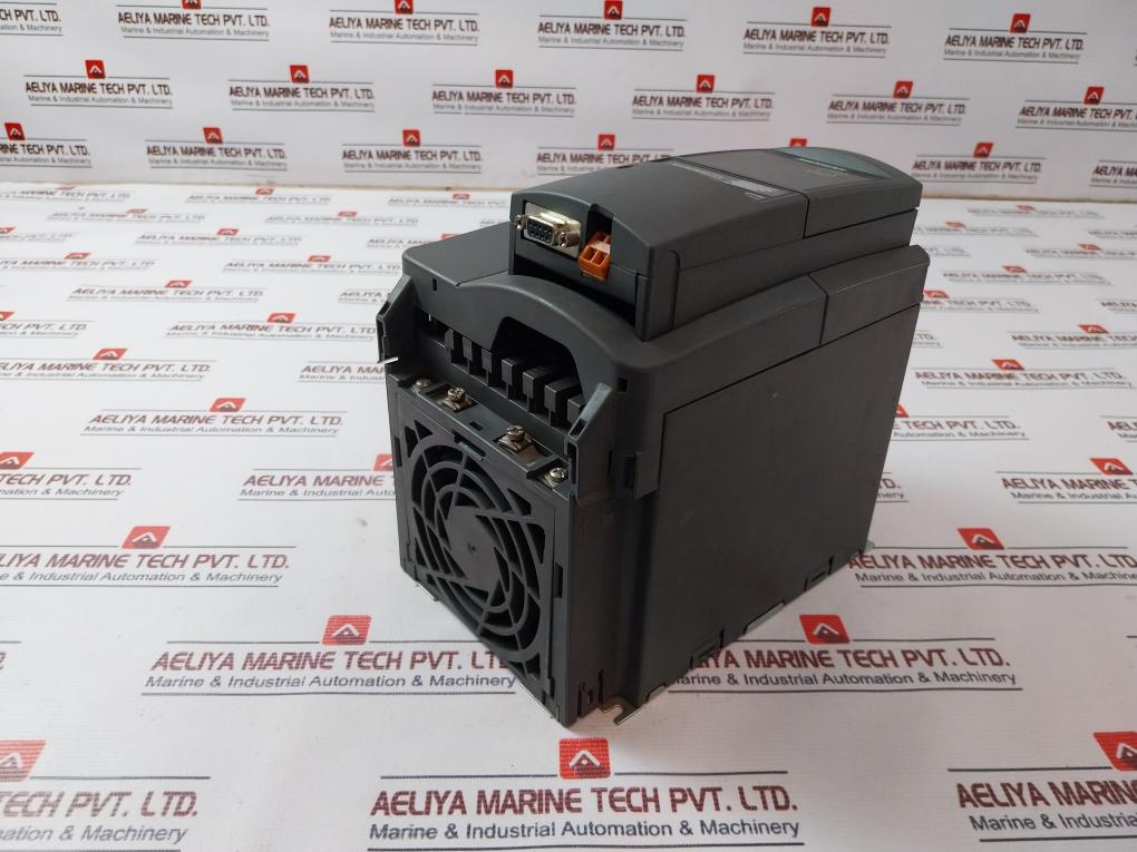 Siemens 6Se6420-2Ad24-0Ba1 Micromaster 10.2A 0-650Hz