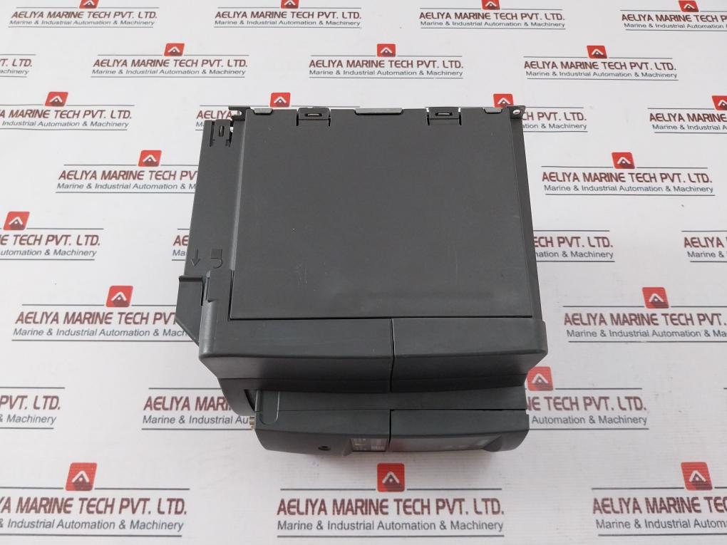 Siemens 6Se6420-2Ad24-0Ba1 Micromaster 420 Drive 380-480V 13.6A 47-63Hz