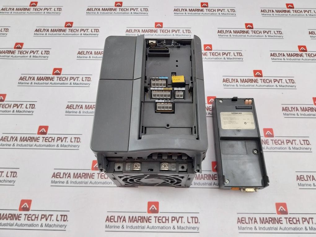 Siemens 6Se6420-2Ad24-0Ba1 Micromaster 420 Drive 380-480V 13.6A 47-63Hz