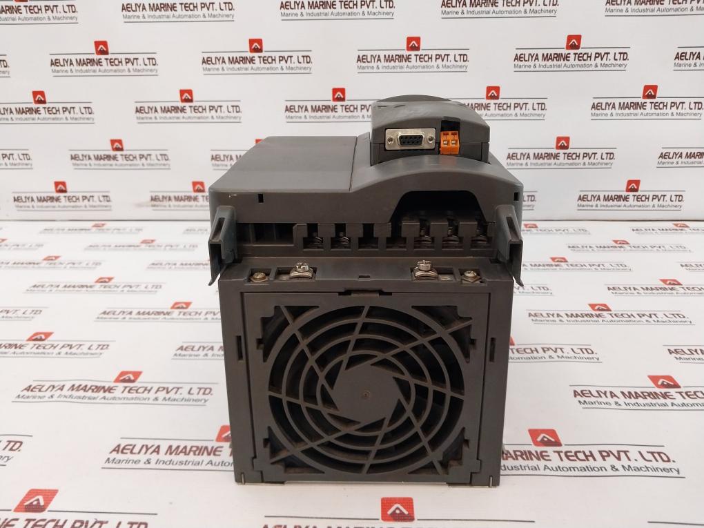 Siemens 6Se6420-2Ad27-5Ca1 Micromaster 420 With Filter 47-63Hz 380-480V