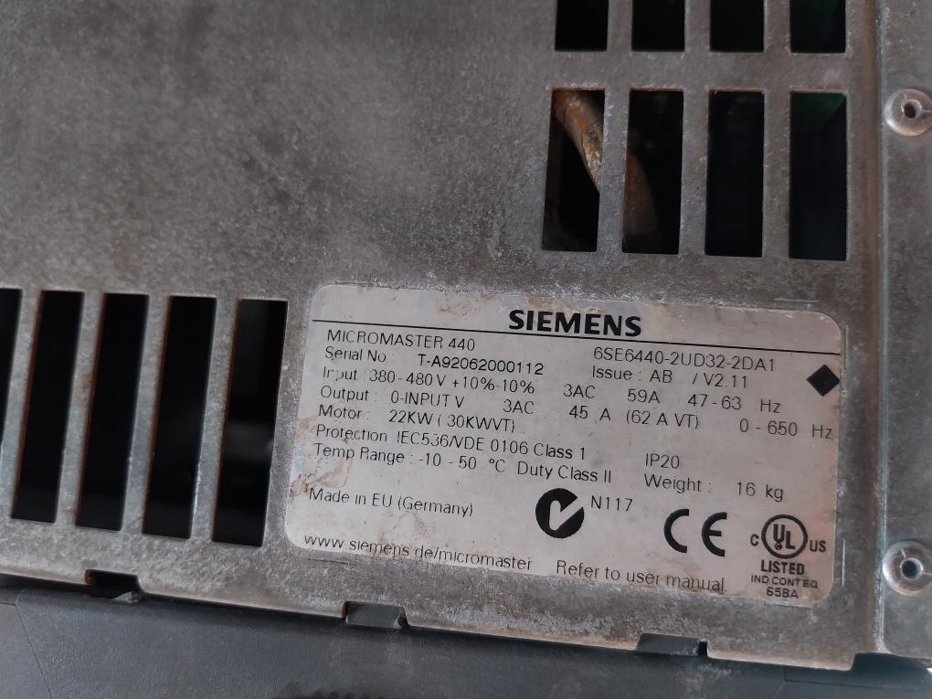 Siemens 6Se6440-2Ud32-2Da1 Micromaster 440 380-480V