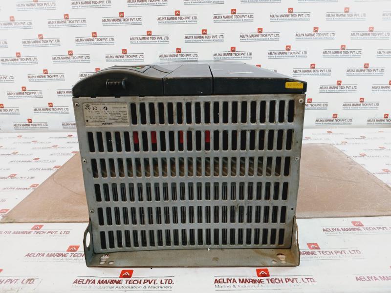 Siemens 6Se6440-2Ud35-5Fa1 Micromaster 440 Frequency Converter V2.11 55 Kw Ip20