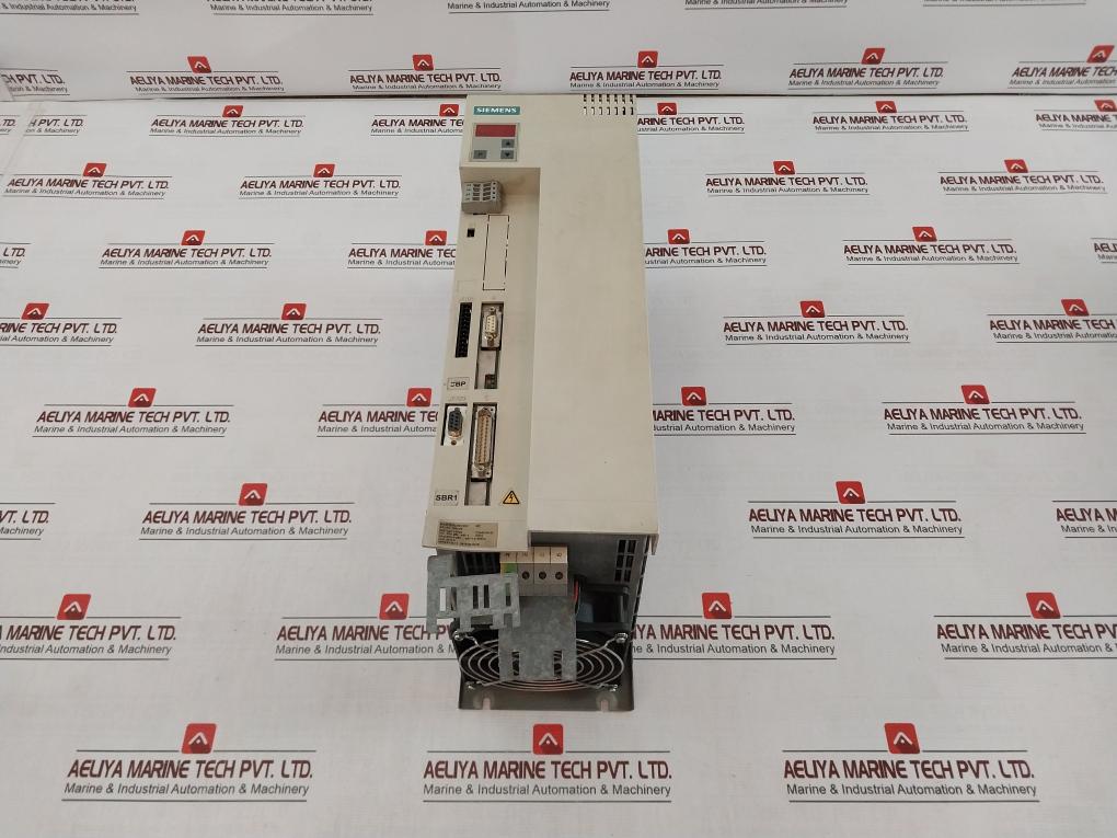 Siemens 6Se7022-1Ep50-z Ac Drive 3Ph 380-480V 0-400Hz