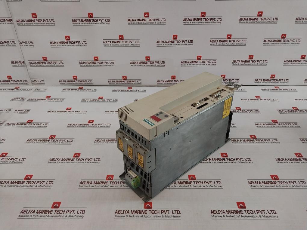Siemens 6Se7022-1Ep50-z Ac Drive 3Ph 380-480V 0-400Hz