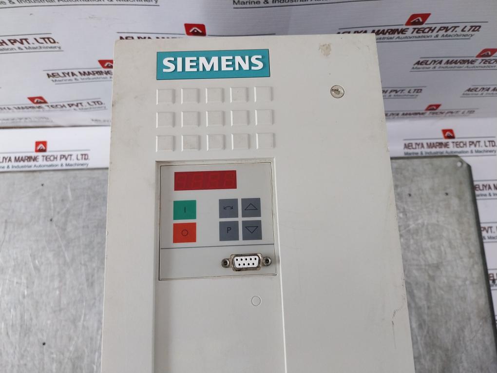 Siemens 6Se7022-2Uc61-z, Simovert Vc, Dc Inverter Ac Drive 675…810Vdc 26.2A