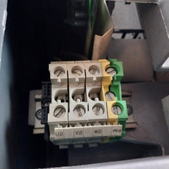 Siemens 6Se7023-4Ec61-z G91 Simovert Masterdrive Vc Converter Compact Unit