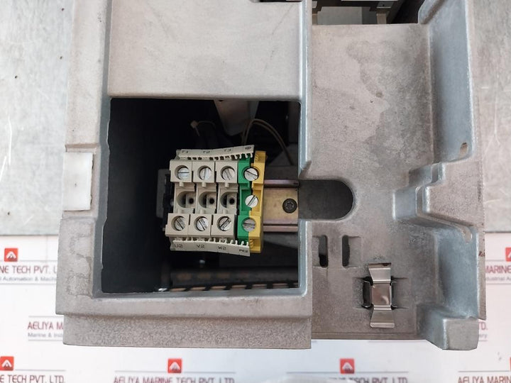 Siemens 6Se7023-4Ec61-z Simovert Masterdrive Vc Converter 3Ac 380…480 V 37.4 A