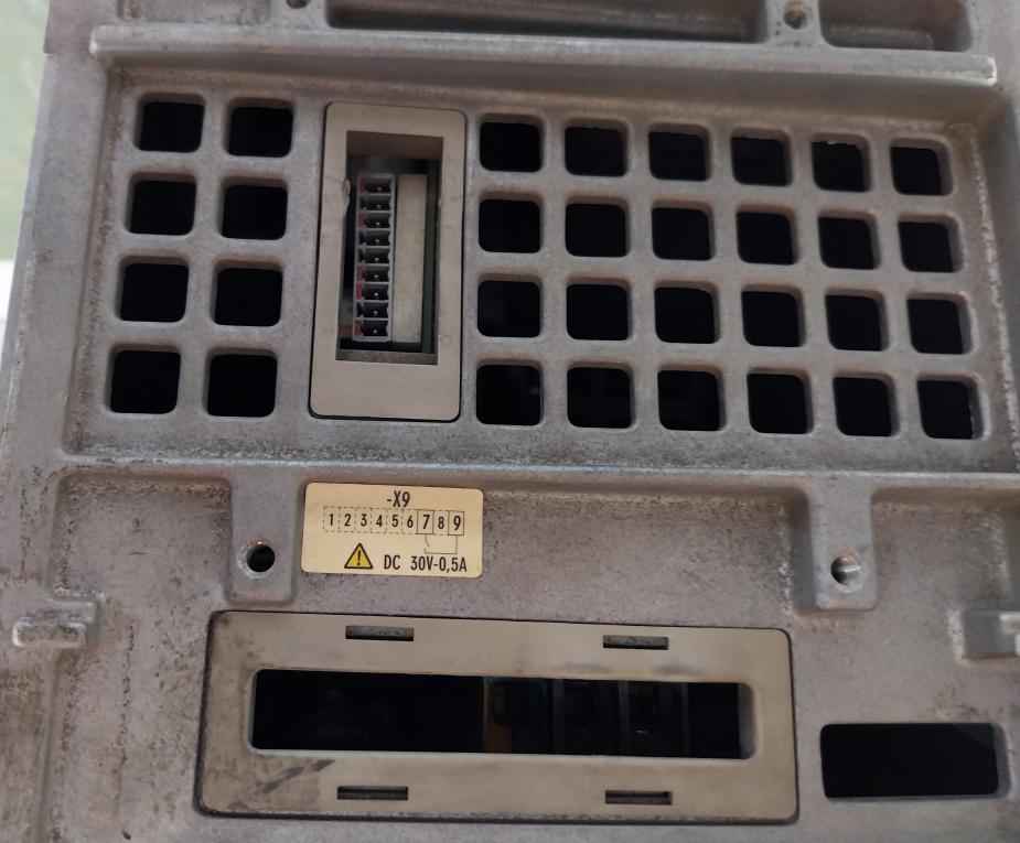 Siemens 6Se7023-4Tc21 Simovert Vc Dc Inverter Dc 510-620V 40.5A (Not Working)