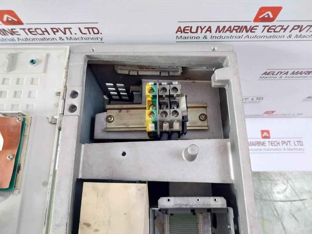 Siemens 6Se7023-4Tc21 Simovert Vc Dc Inverter Dc 510-620V 40.5A (Not Working)