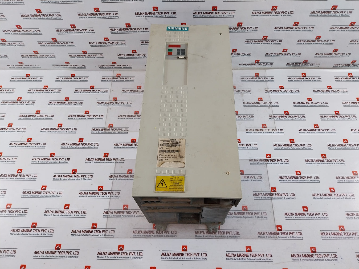 Siemens 6se7024-7ed61-z G93+c11 Simovert Masterdrives Vc Converter Compact Unit