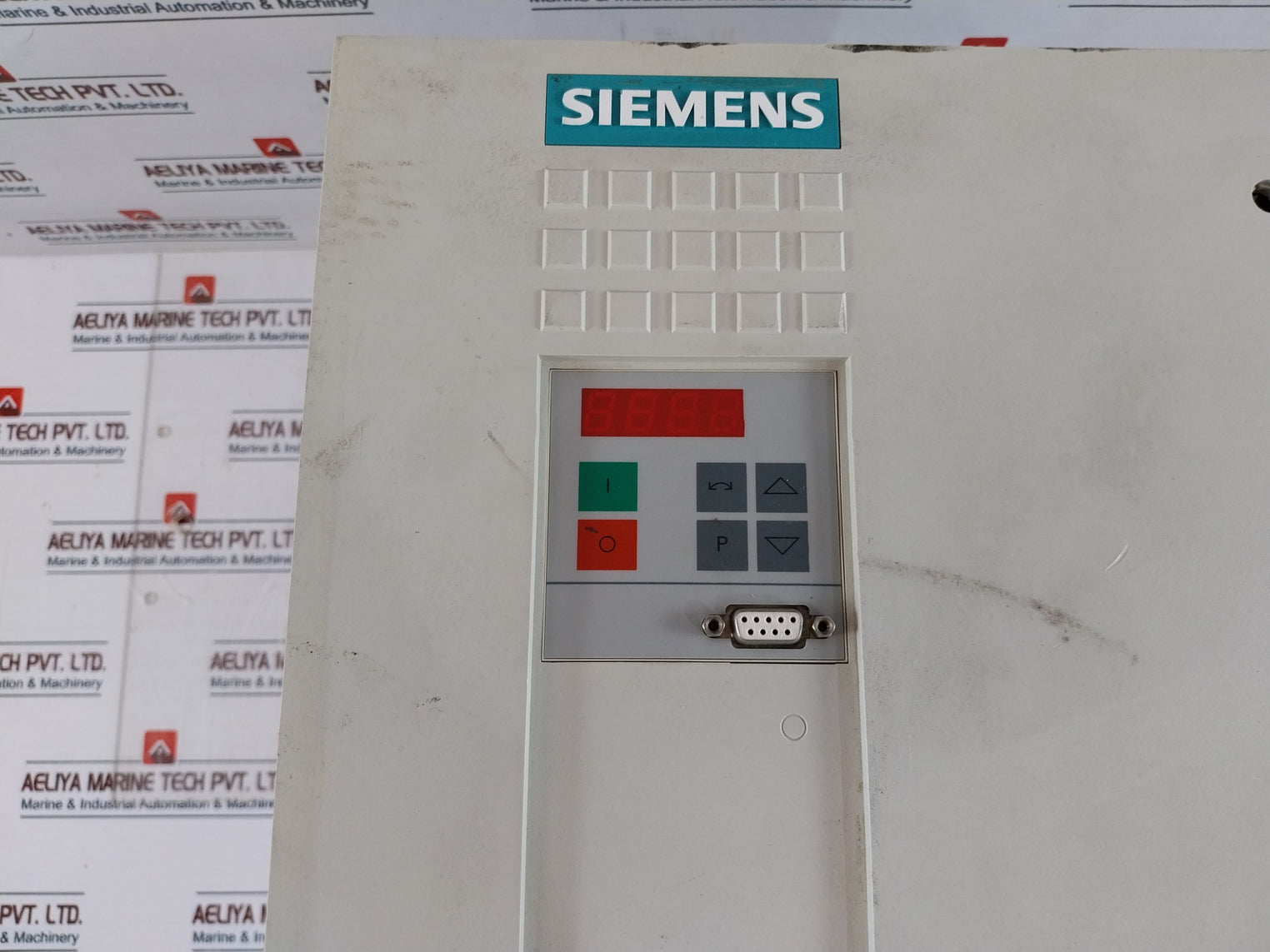 Siemens 6se7024-7ed61-z G93+c11 Simovert Masterdrives Vc Converter Compact Unit