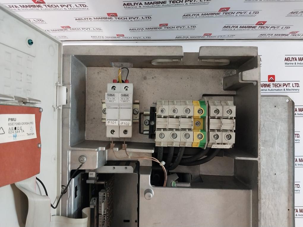 Siemens 6Se7024-7Ed61-z Simovert Masterdrives Vc Converter Compact Unit