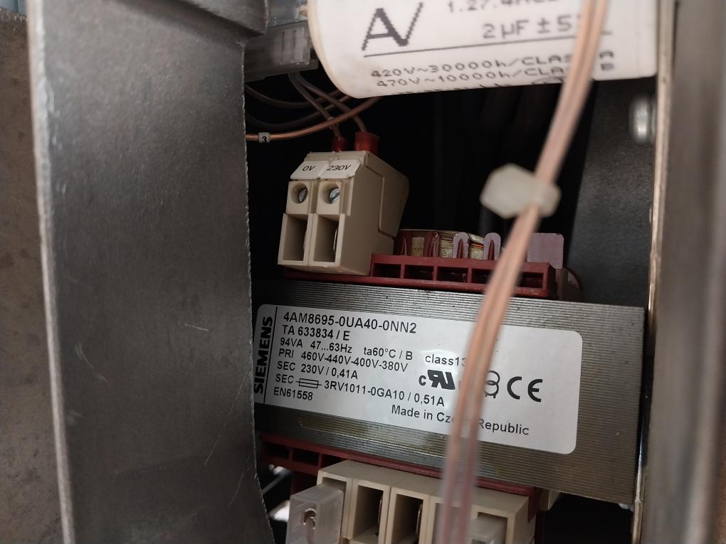 Siemens 6Se7024-7Ed61-z Simovert Masterdrives Vc Converter Compact Unit