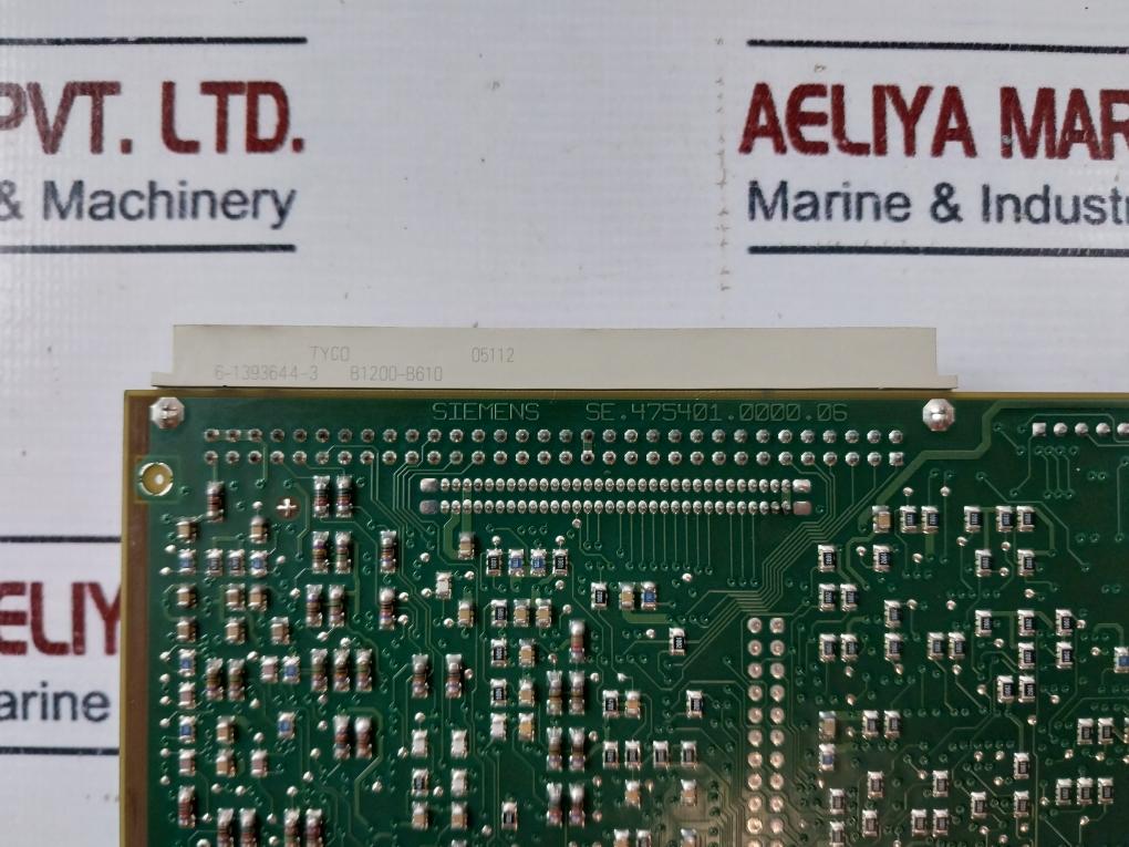 Siemens 6Se7024-7Ed61-z Simovert Masterdrives Vc Converter Compact Unit