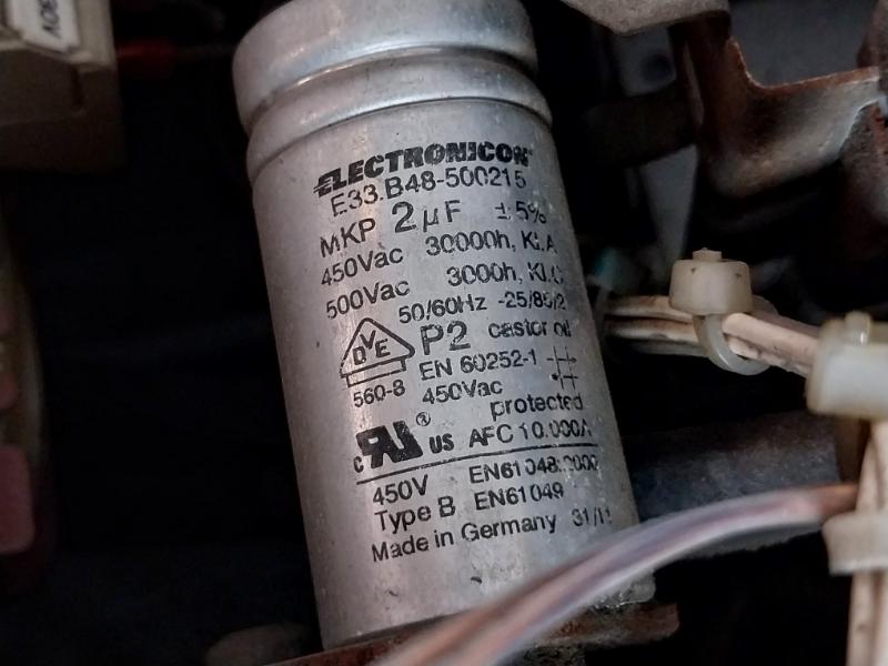 Siemens 6se7024-7ed61 Simovert Masterdrives Vc Converter Compact Unit 380-480v