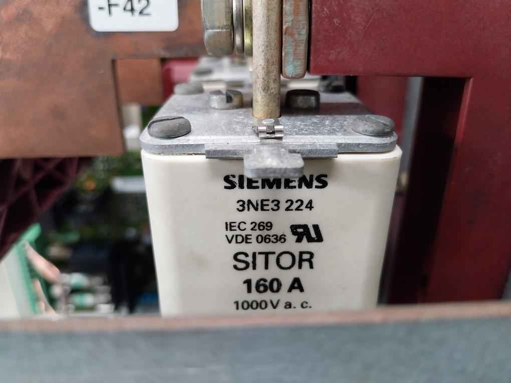 Siemens 6Se7031-0Te60-z Simovert Vc Dc Inverter 6Se7031-2Hf84-1Bg0 Dc510-650V