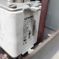 Siemens 6Se7031-8Tf60-z Simovert Vc Dc Inverter Drive Dc510-650V 221.0A 0-500Hz