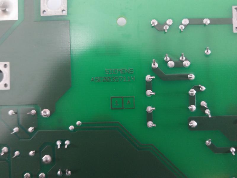 SIEMENS 6SE7033-2EG84-1JF1 Inverter Control Module A5E00357114 94V-0 ES001