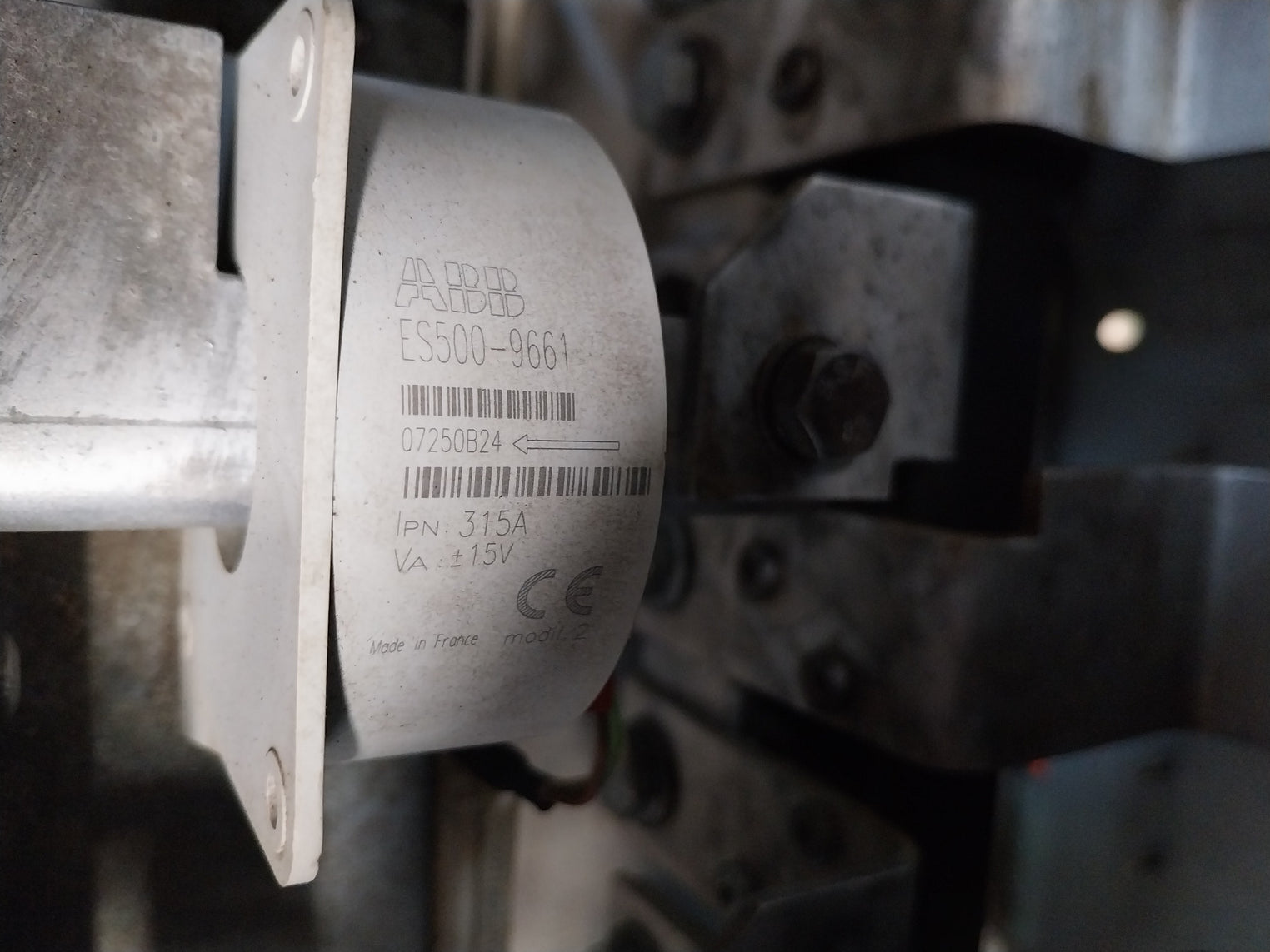 Siemens Simovert 6Se7033-2Tg60-z Masterdrive Dc Inverter Chassis Unit