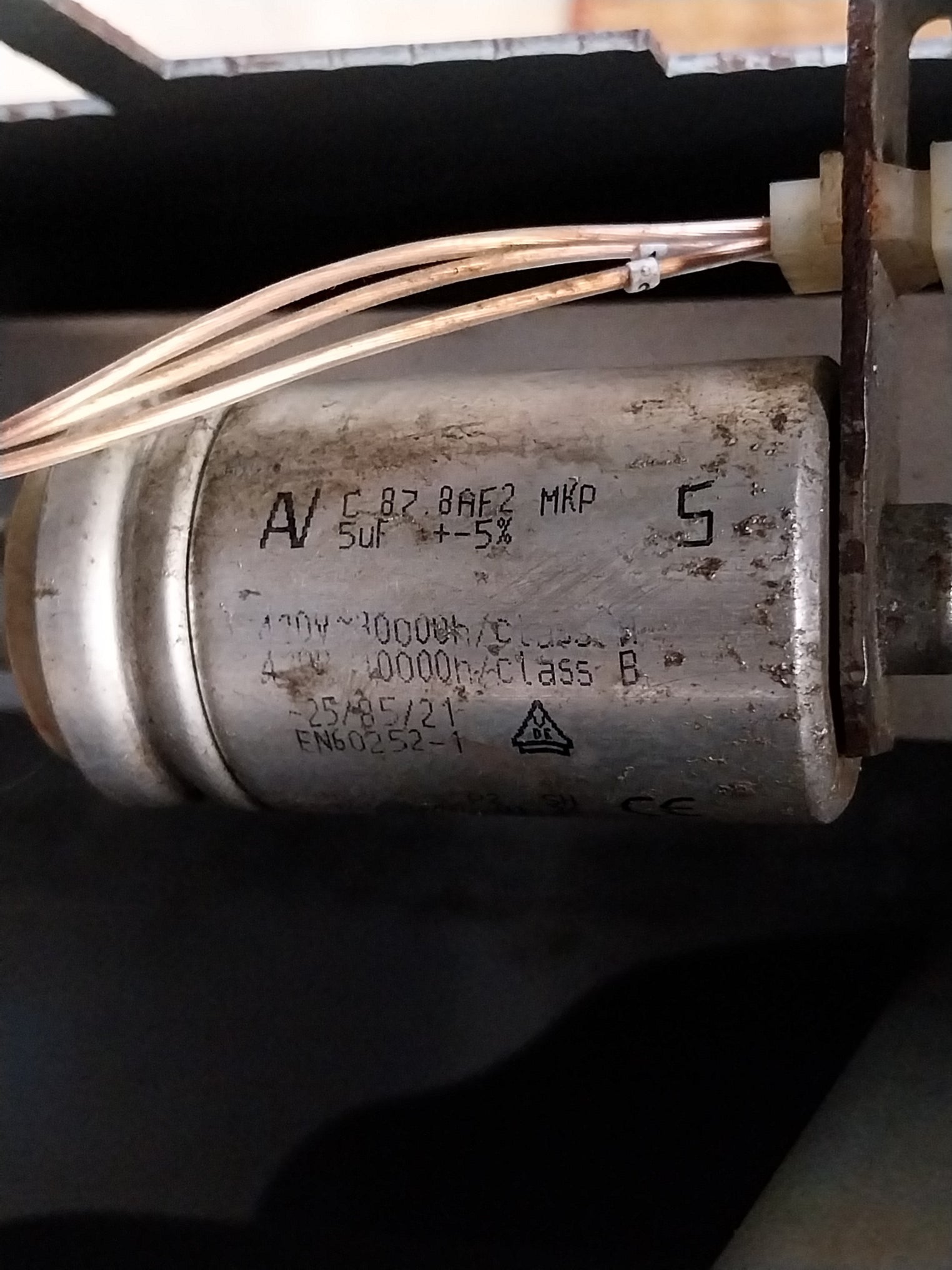 Siemens Simovert 6Se7033-2Tg60-z Masterdrive Dc Inverter Chassis Unit