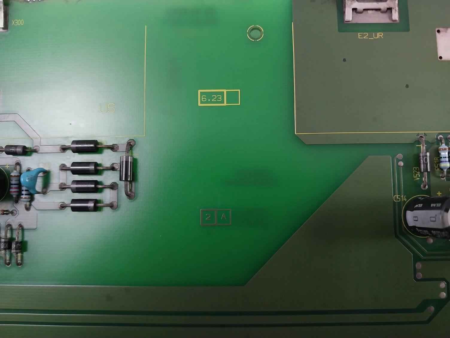 Siemens 6Se7033-7Eg84-1Jf1 Inverter Control Module 94V-0