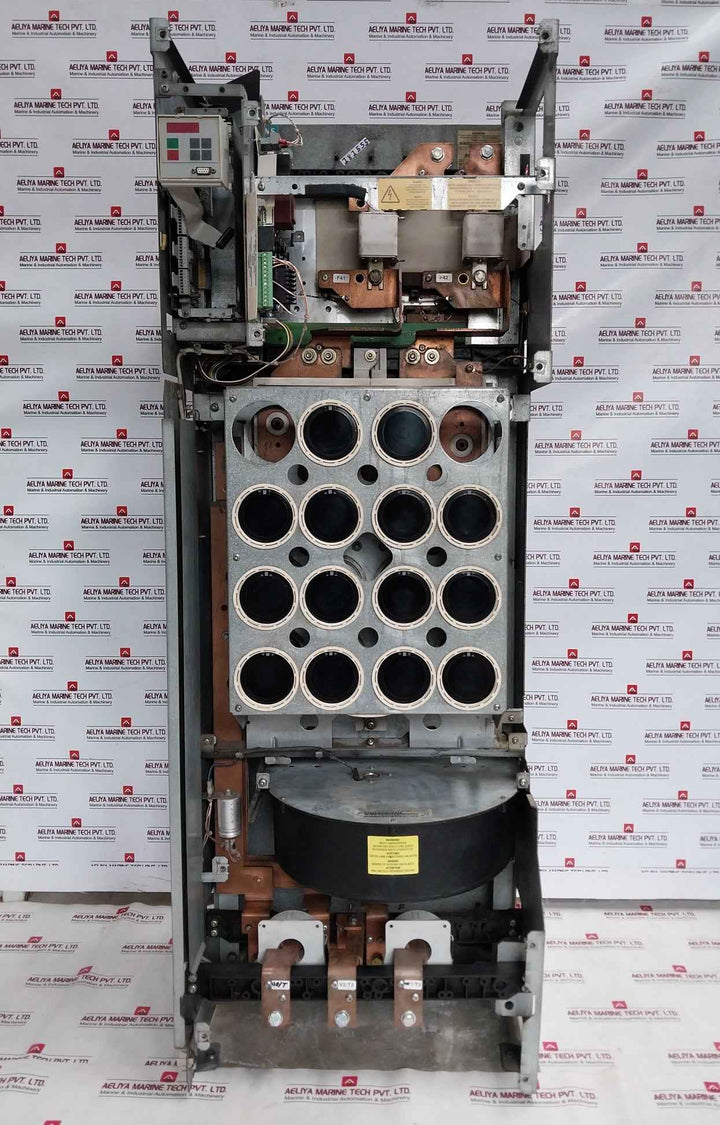 Siemens 6Se7033-7Tg60-z Simovert Vc Dc Inverter Chassis Unit 6Se7031-2Hf84-1Bg0