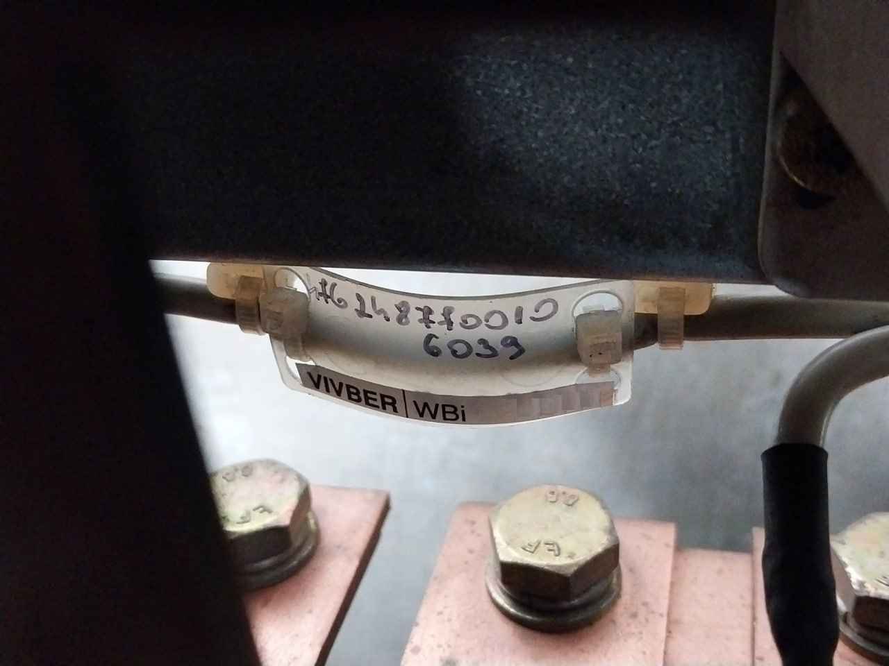 Siemens 6Se7033-7Tg60-z Simovert Vc Dc Inverter Chassis Unit 6Se7031-2Hf84-1Bg0