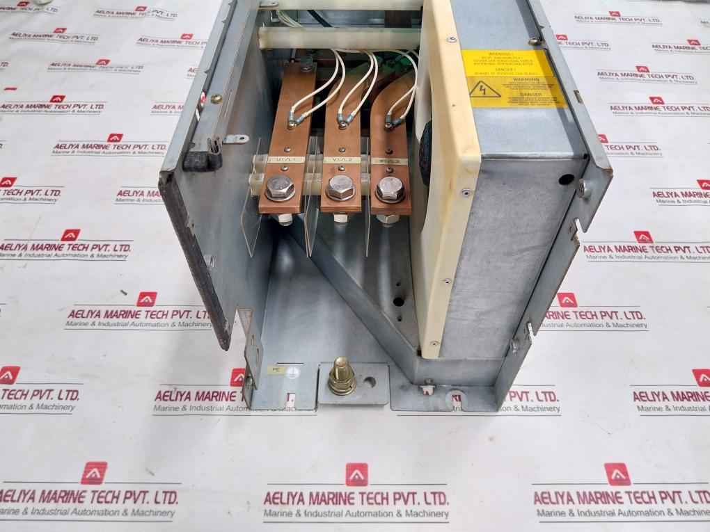 Siemens 6Se7036-1Ee85-0Aa0 Simovert P Master Drive 3Ac 380-480V 526 A 50/60Hz