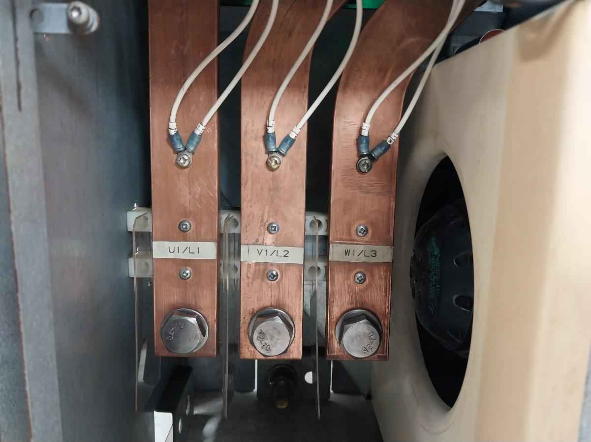 Siemens 6Se7036-1Ee85-0Aa0 Simovert P Master Drive Infeed Module 380-480V 526 A