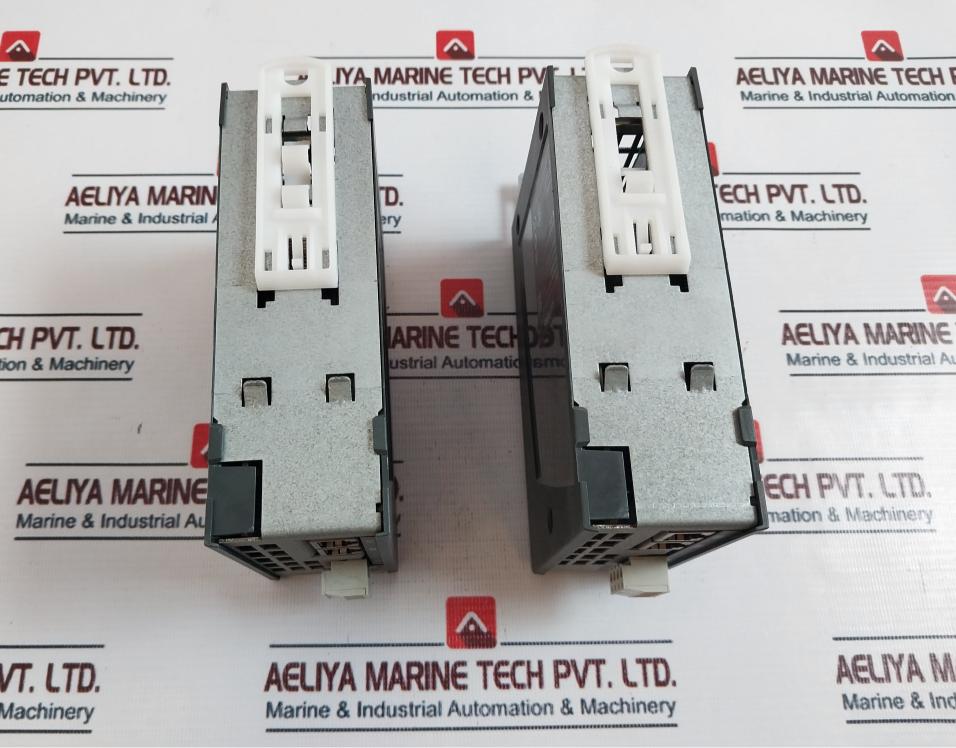 Siemens 6Sl3055-0Aa00-3Aa1 Terminal Module Tm31
