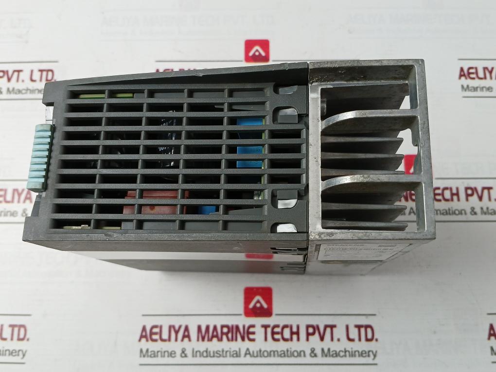 Siemens 6Sl3210-1Pe14-3Ul1 Power Module 30Ac 380-480V 0-550Hz 4.1A