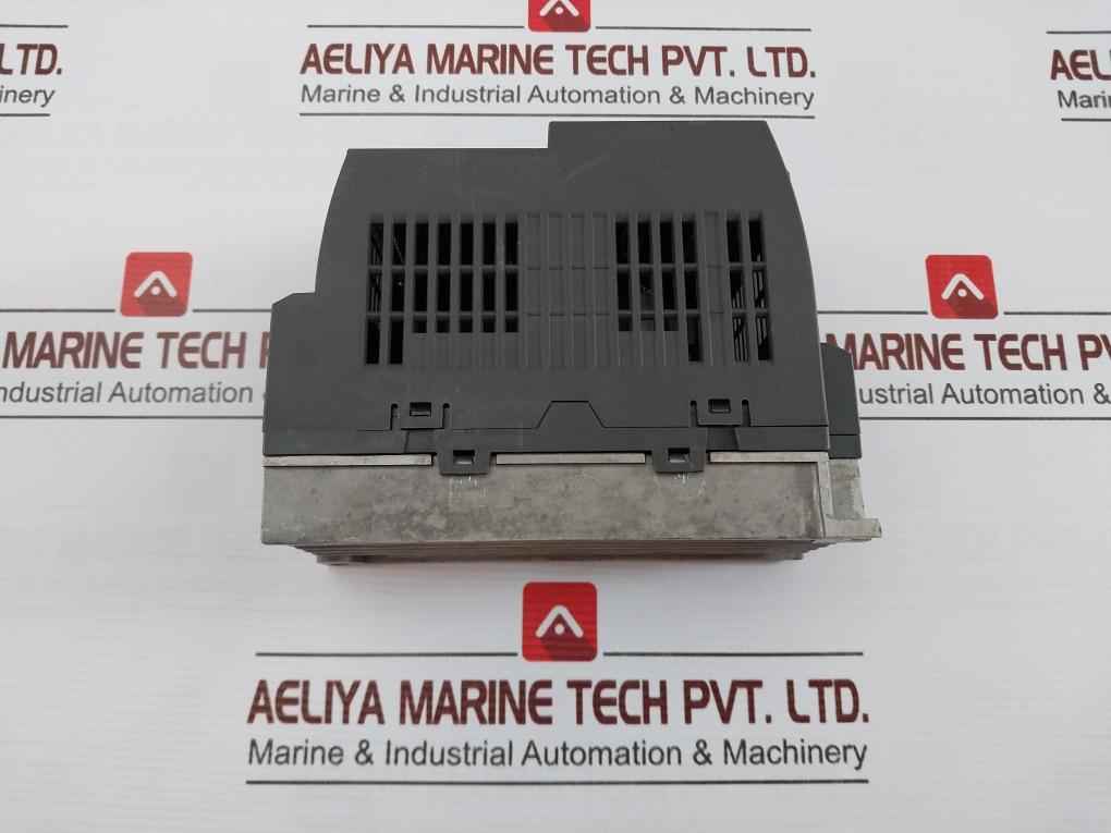 Siemens 6Sl3210-5Bb13-7Uv1 Sinamics V20 Inverter Drive Ac200-240V 6.2A 50/60 Hz